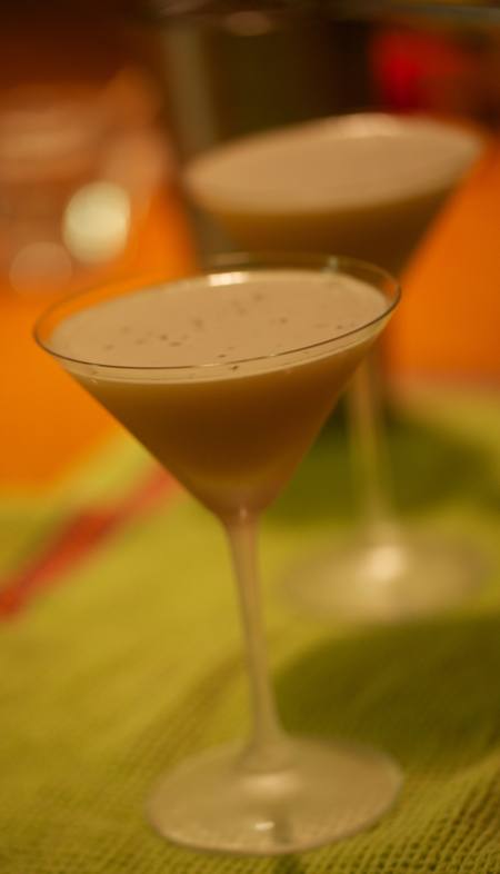 a finished alamagoozlum cocktail